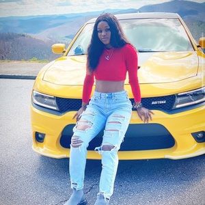 Meet your Posher, Bella